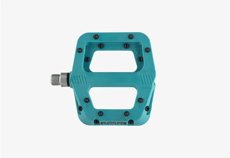 Race Face Chester Composite 9/16 Pedals Large In Turquoise-1