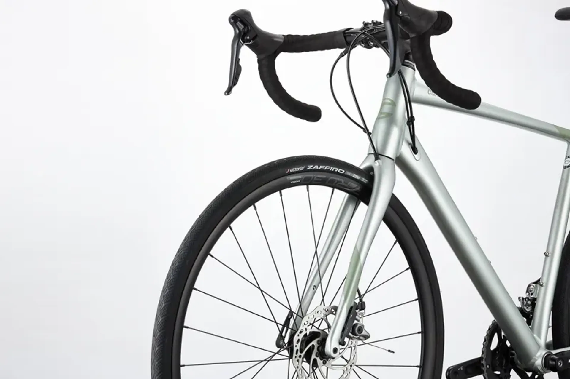 2021 Cannondale Synapse Sora Road Bike in Gray 2021 Cannondale Synapse Sora Road Bike in Gray