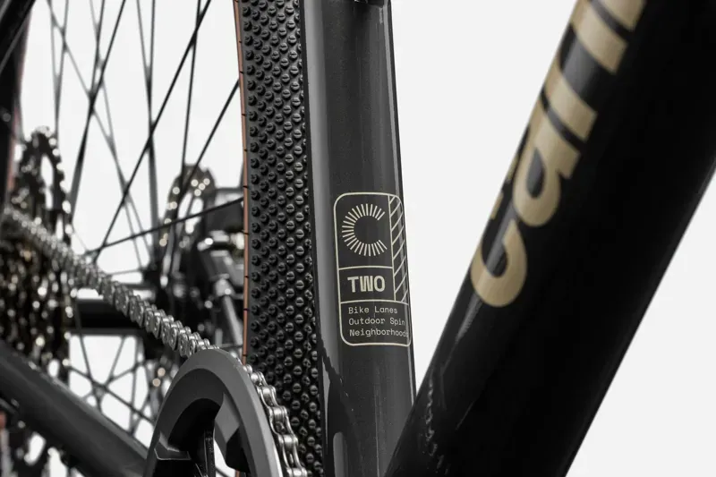 Cannondale Quick 2 StepThru Hybrid Bike In Smoke Black-6