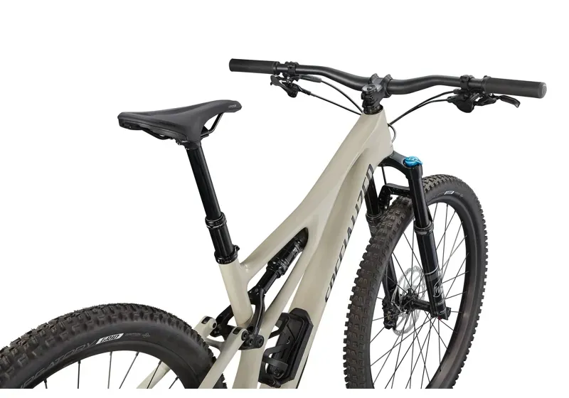 Specialized Stumpjumper Comp Carbon Mountain Bike in White-2