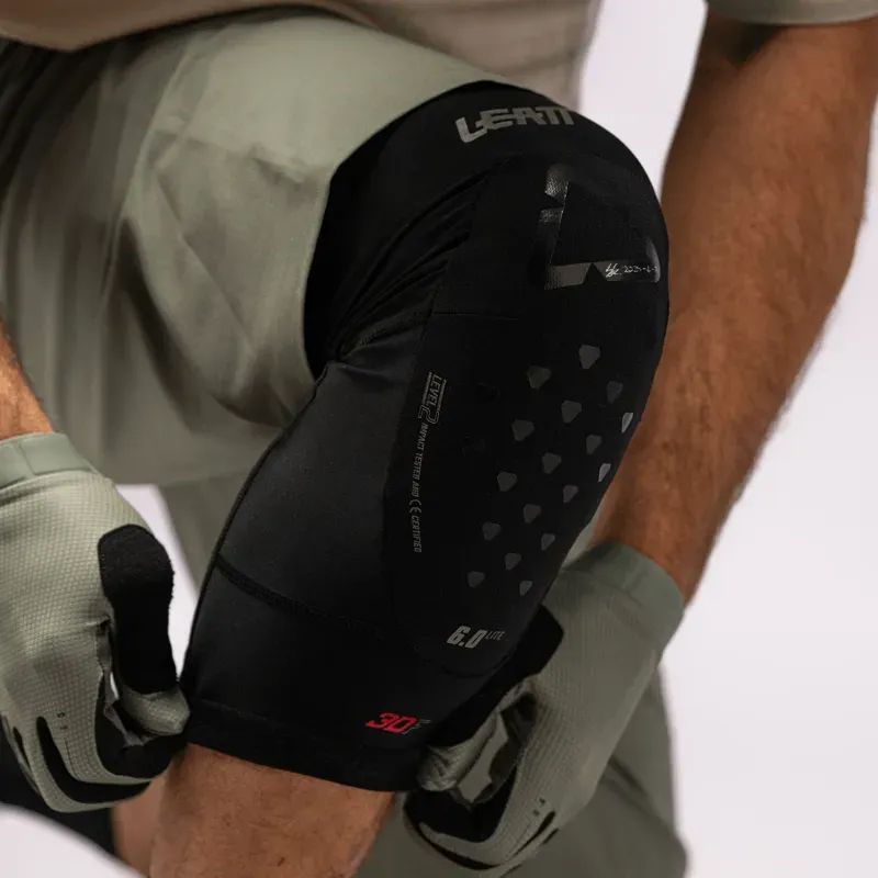 Knee Guard 6.0 Evo Lite M Black-6
