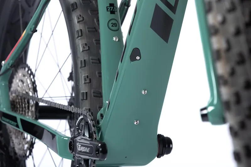 Pivot LES Fat PRO XT Race in Green-5