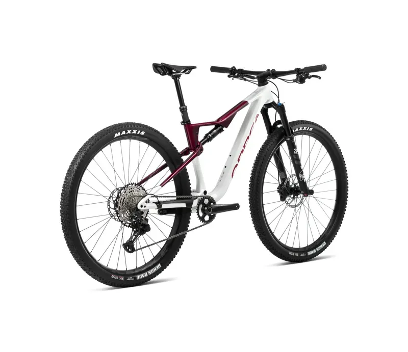 Orbea Oiz H30 Mountain Bike In White Chic/Shadow Coral-2