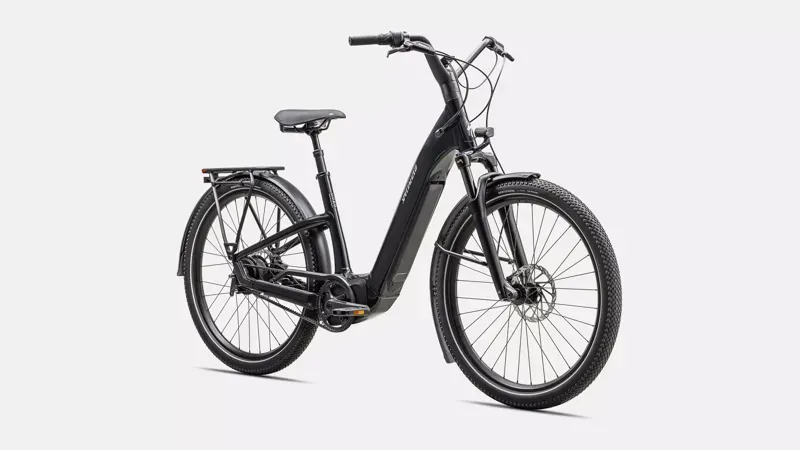 Specialized Turbo Como 4.0 IGH in Cast Black and Silver-1